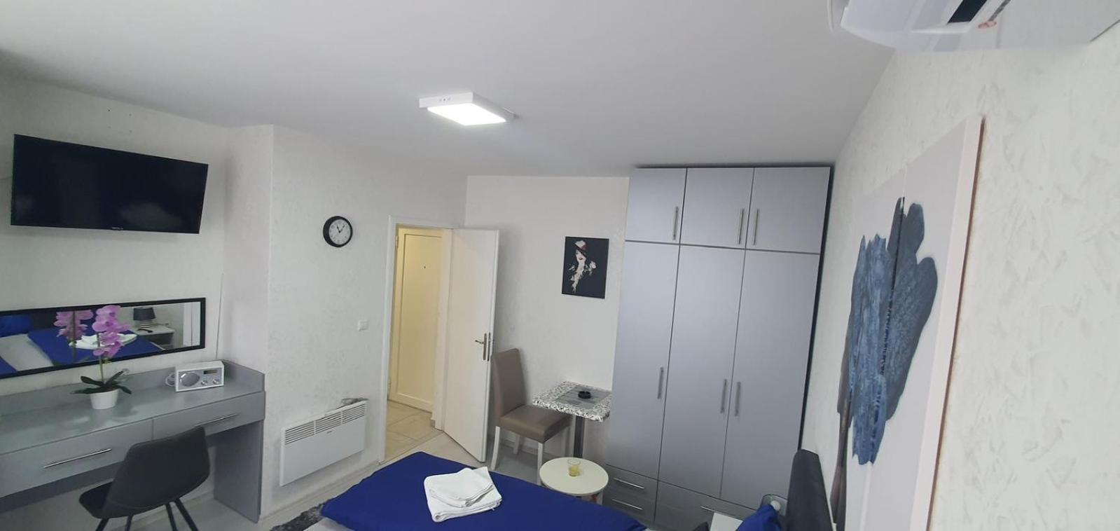 Stan 111 Apartment Orasje Luaran gambar